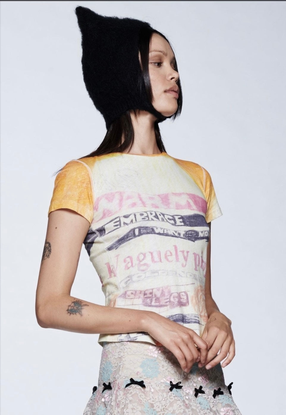 EMBRACE BARY TEE