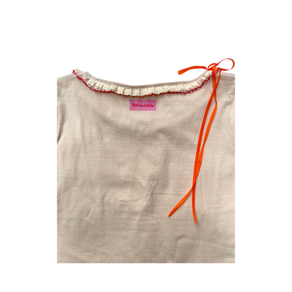 Faline revival 90’s frill tee in beige